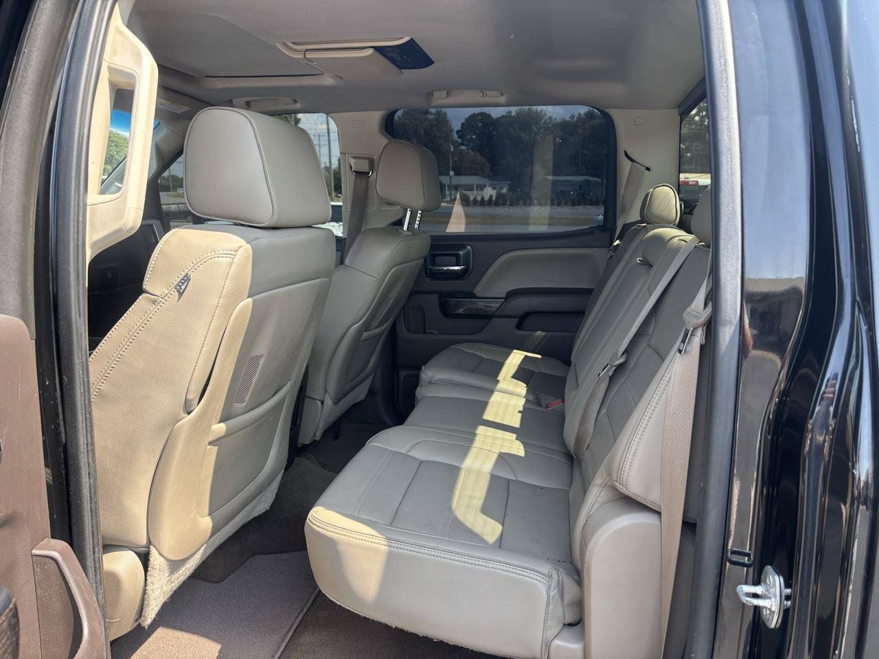 Used 2015 GMC Sierra 2500 Denali w/ Duramax Plus Package AWD/4WD image 12