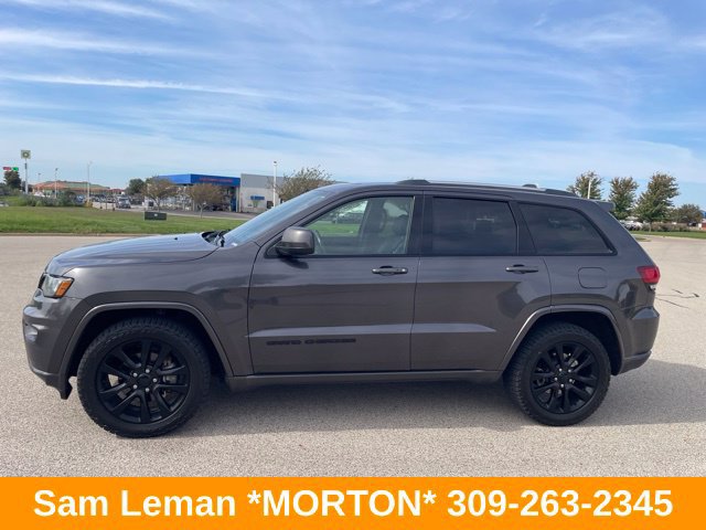 Used 2018 Jeep Grand Cherokee Laredo AWD/4WD image 5