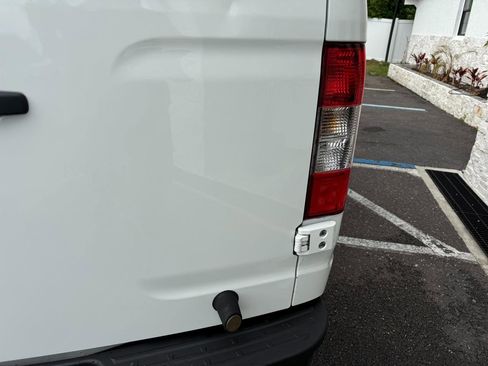 Used 2015 Nissan NV 2500 S w/ Power Package RWD image 5
