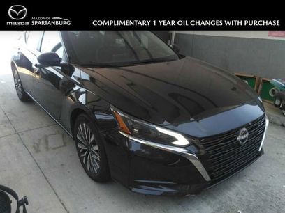Used 2025 Nissan Altima 2.5 SV