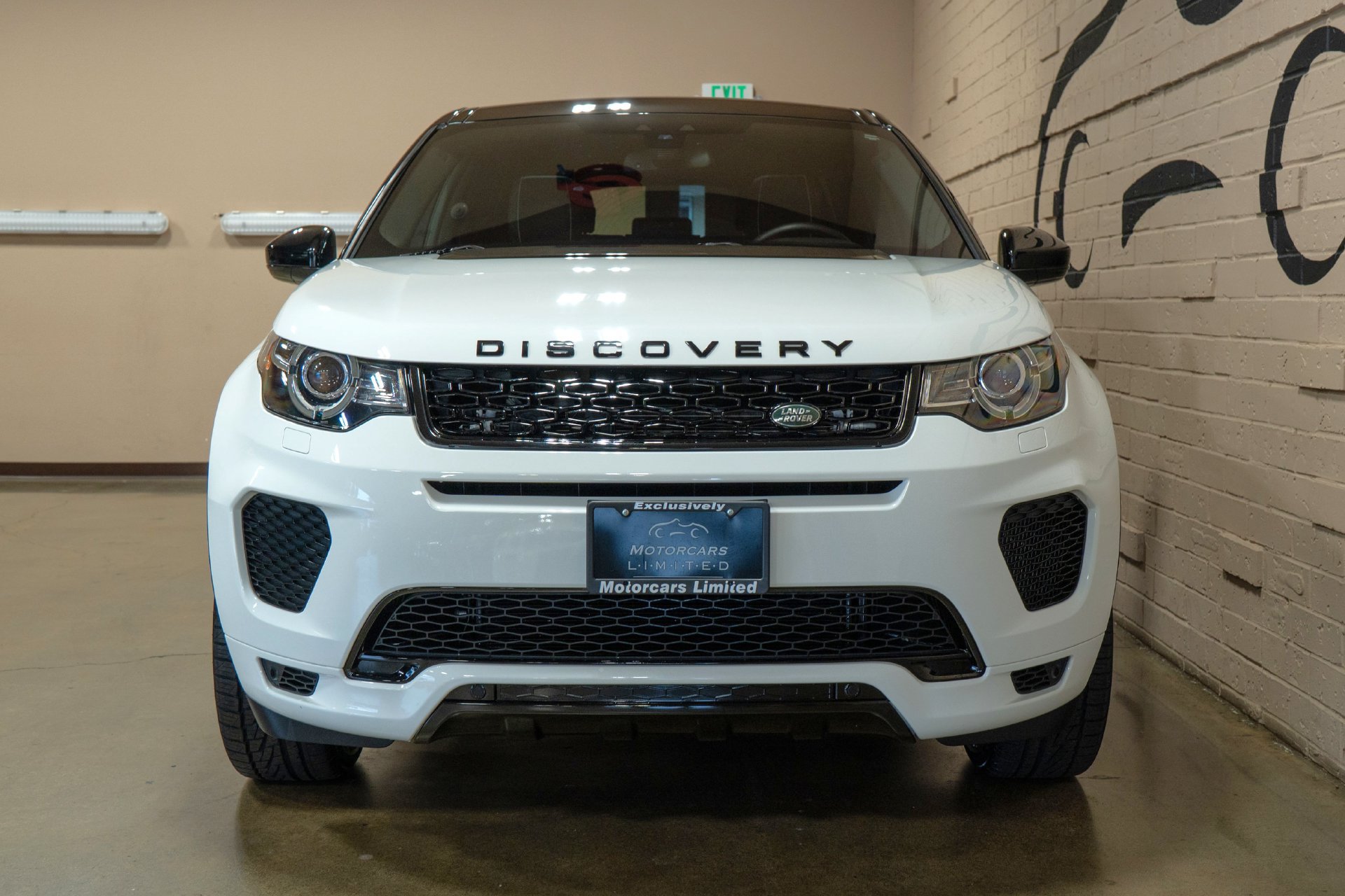 Used 2019 Land Rover Discovery Sport HSE Luxury AWD/4WD image 9