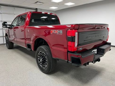 Used 2025 Ford F350 Platinum AWD/4WD image 8