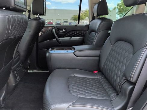Used 2018 INFINITI QX80 2WD w/ Deluxe Technology Package image 14