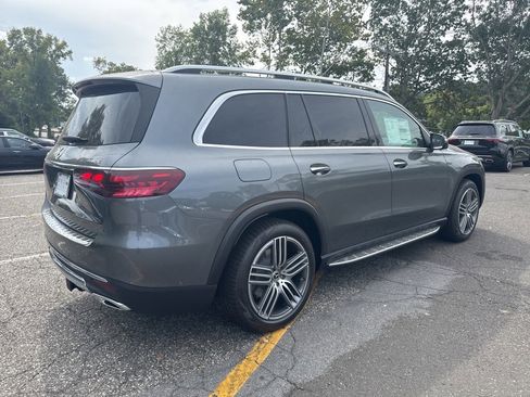 New 2026 Mercedes-Benz GLS 450 4MATIC image 10