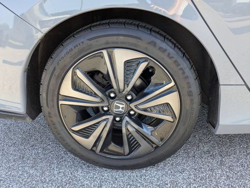 Used 2019 Honda Civic EX image 14