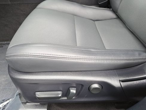 Used 2023 Lexus IS 300 w/ Premium Package RWD image 28