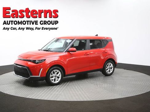Used 2023 Kia Soul LX w/ Option Group 015 FWD image 56