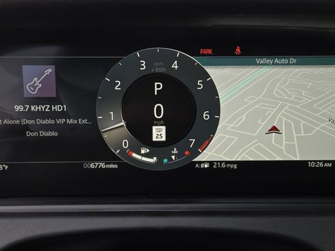 Used 2025 Land Rover Range Rover Velar Dynamic SE image 34