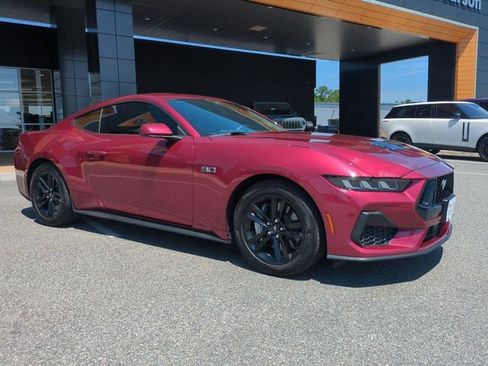 Used 2025 Ford Mustang GT RWD image 2