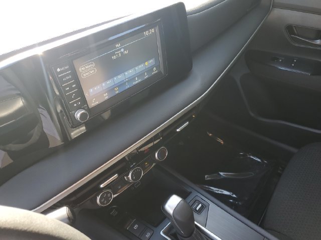 Used 2025 Nissan Kicks S FWD image 20