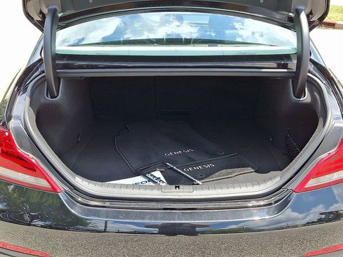 Used 2020 Genesis G70 2.0T image 32