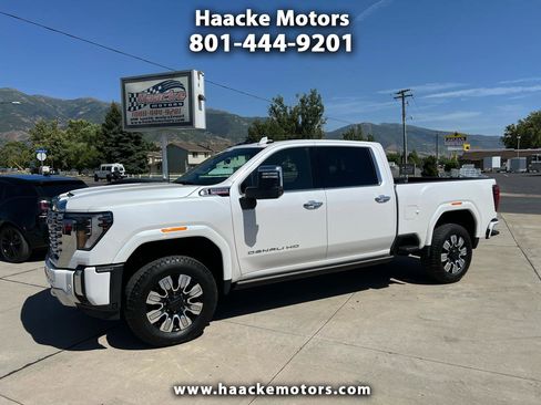 Used 2024 GMC Sierra 3500 Denali w/ Denali Reserve Package image 1