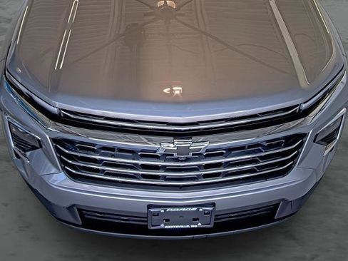 New 2026 Chevrolet Traverse LT w/ Driver Confidence Package AWD/4WD image 18