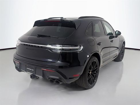Certified 2023 Porsche Macan GTS image 28