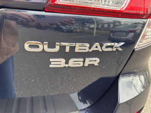 Used 2014 Subaru Outback 3.6R Limited image 15