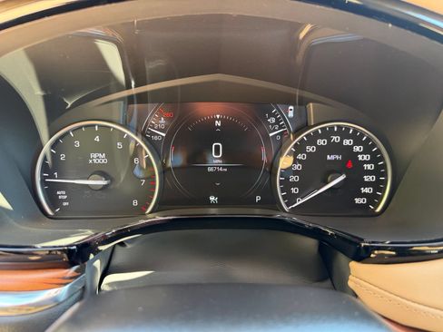 Used 2019 Cadillac XT5 Platinum AWD/4WD image 15