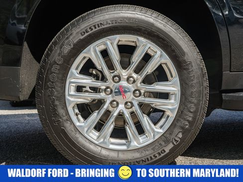 Used 2024 GMC Yukon SLT AWD/4WD image 22