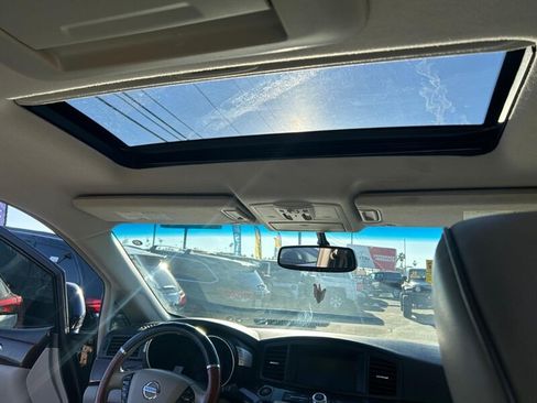 Used 2012 Nissan Quest LE FWD image 8