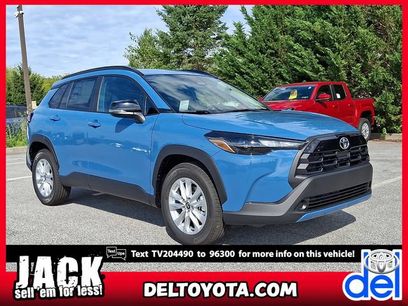 New 2026 Toyota Corolla Cross LE w/ Moonroof Package