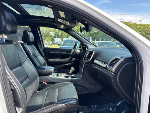 Used 2017 Jeep Grand Cherokee Limited 75th Anniversary AWD/4WD image 15