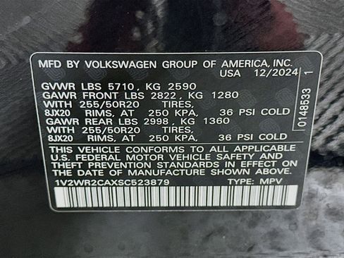 Used 2025 Volkswagen Atlas SE FWD image 12