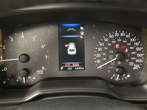 Used 2024 Toyota Corolla Cross LE AWD/4WD image 19
