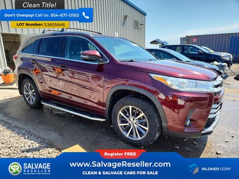 Used 2018 Toyota Highlander XLE AWD/4WD image 5