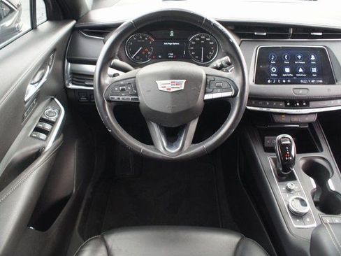 Used 2021 Cadillac XT4 Premium Luxury w/ Driver Awareness Package image 5