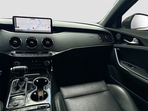 Used 2022 Kia Stinger GT-Line w/ Sun & Sound Package image 26