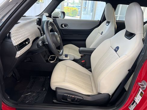 Certified 2025 MINI Cooper S FWD image 5