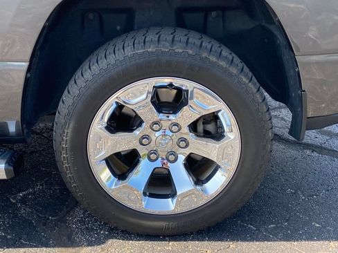 Used 2019 RAM 1500 Big Horn AWD/4WD image 18