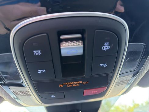 Used 2023 Hyundai Santa Fe SEL Premium image 22