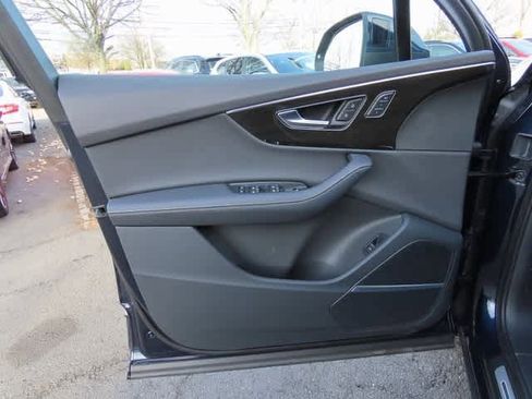 Used 2025 Audi Q7 3.0T Prestige w/ Prestige Package image 17