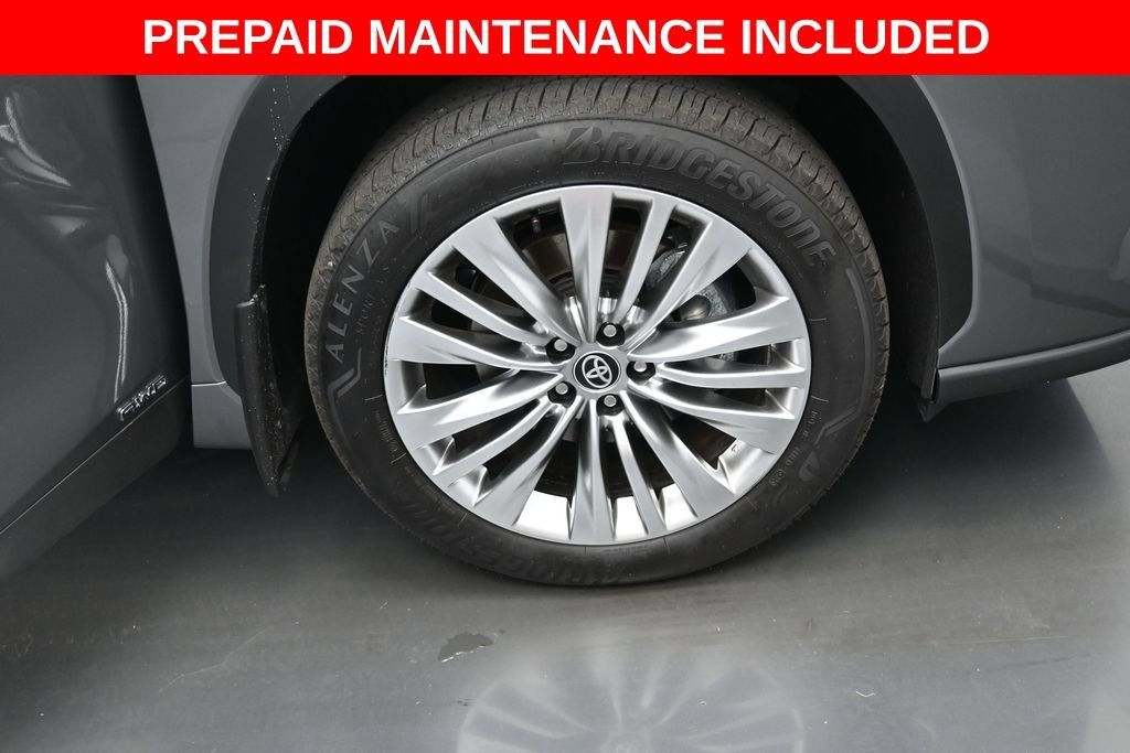 Certified 2026 Toyota Highlander Platinum AWD/4WD image 42