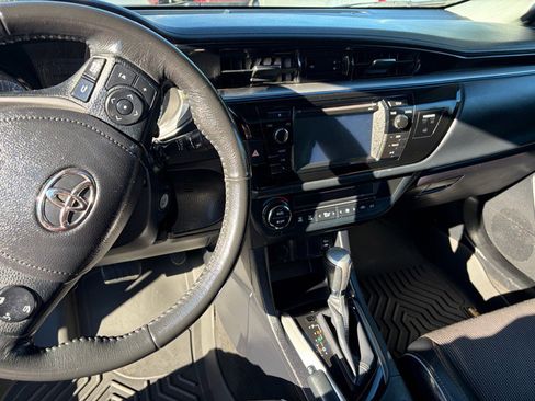 Used 2016 Toyota Corolla S image 12