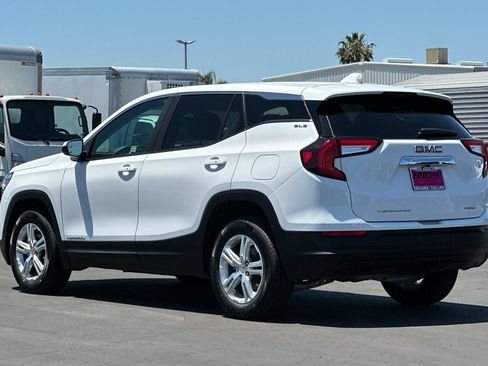 Used 2024 GMC Terrain SLE AWD/4WD image 7