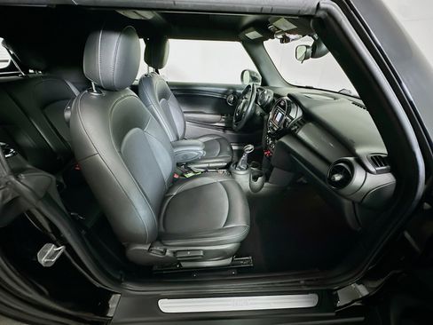 Used 2019 MINI Cooper Convertible FWD image 27