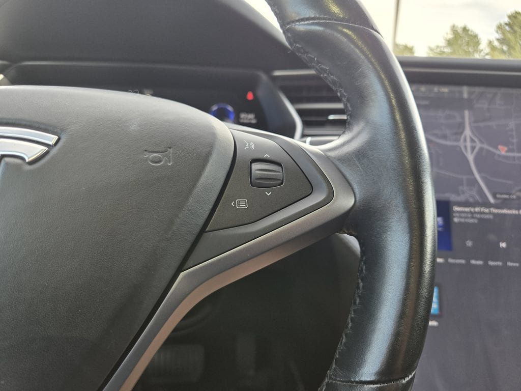 Used 2018 Tesla Model S 75D AWD/4WD image 17