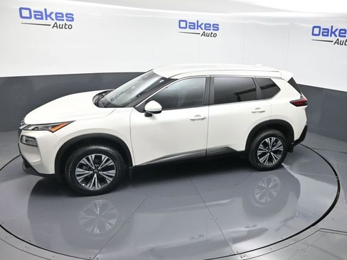 Used 2023 Nissan Rogue SV image 48