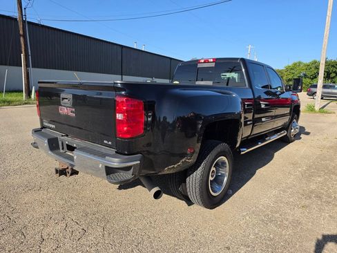 Used 2015 GMC Sierra 3500 SLE w/ SLE Preferred Package AWD/4WD image 2