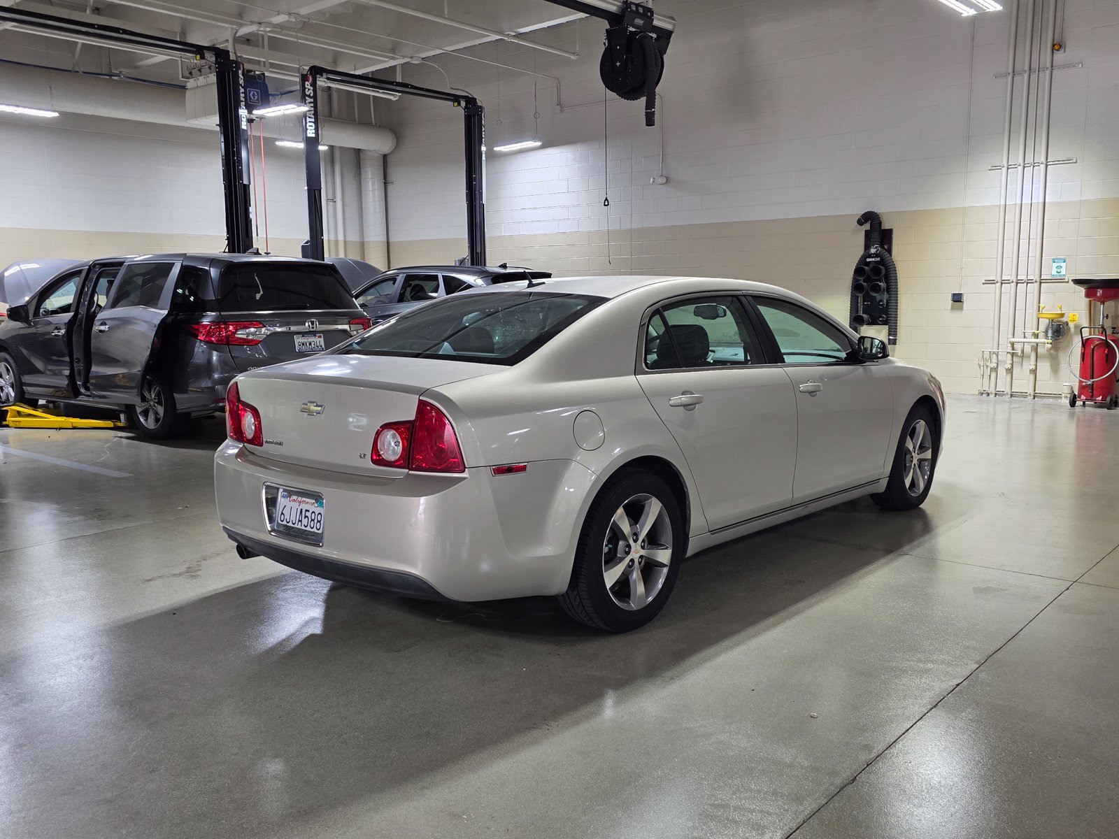 Used 2009 Chevrolet Malibu LT FWD image 7
