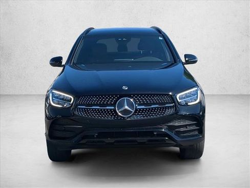 Used 2022 Mercedes-Benz GLC 300 image 2