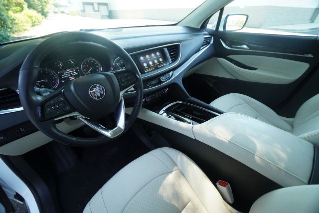 Used 2024 Buick Enclave Essence FWD image 16
