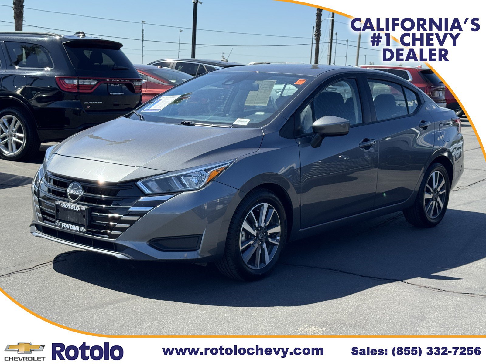 Used 2024 Nissan Versa SV FWD image 3