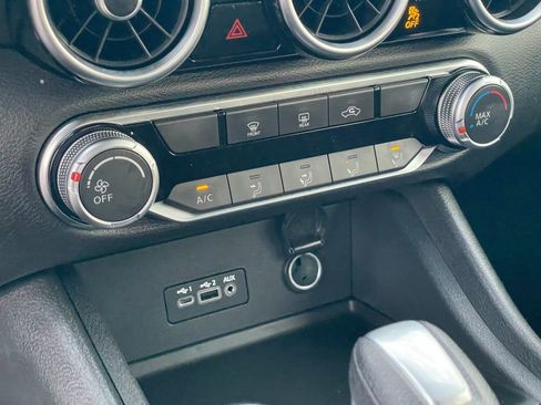 Certified 2023 Nissan Sentra SV image 18