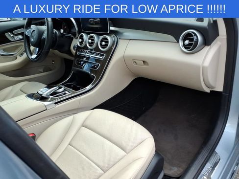 Used 2016 Mercedes-Benz C 300 4MATIC Sedan image 9