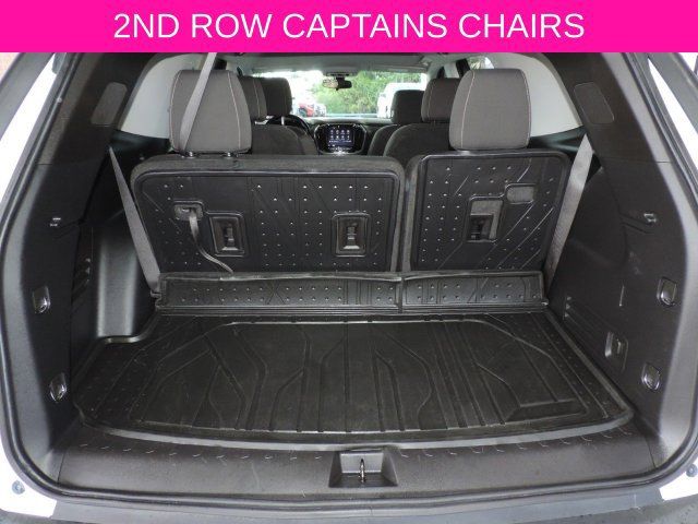Used 2021 Chevrolet Traverse LT FWD image 18