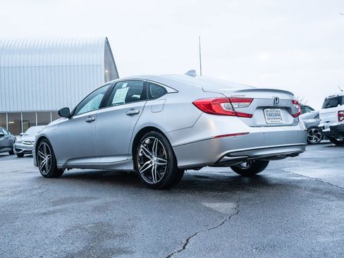 Used 2021 Honda Accord Touring image 9