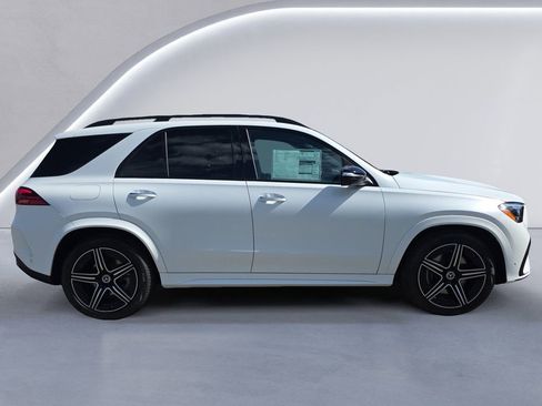 New 2026 Mercedes-Benz GLE 350 4MATIC image 3