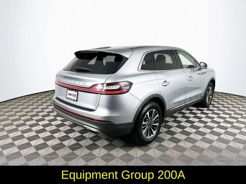 Used 2022 Lincoln Nautilus Reserve image 10